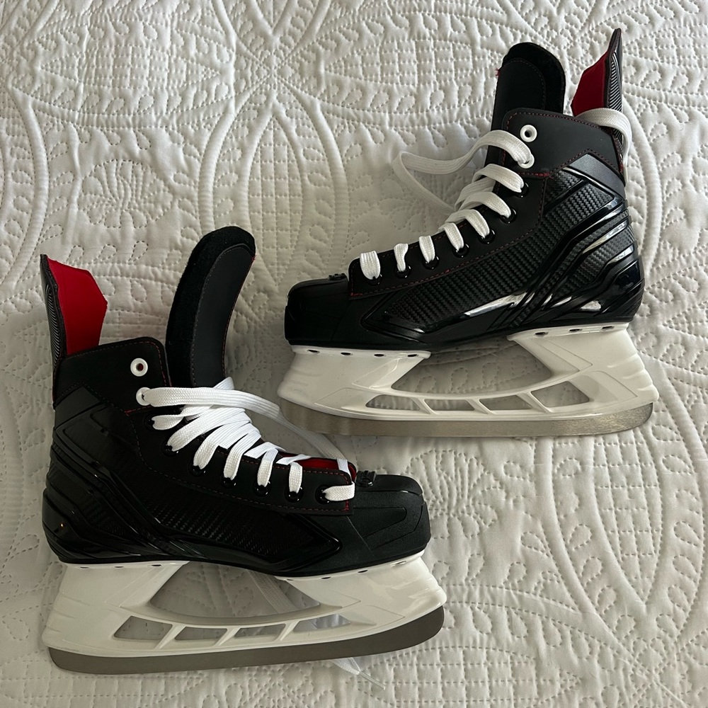Bauer Hockey Skates - Size 7